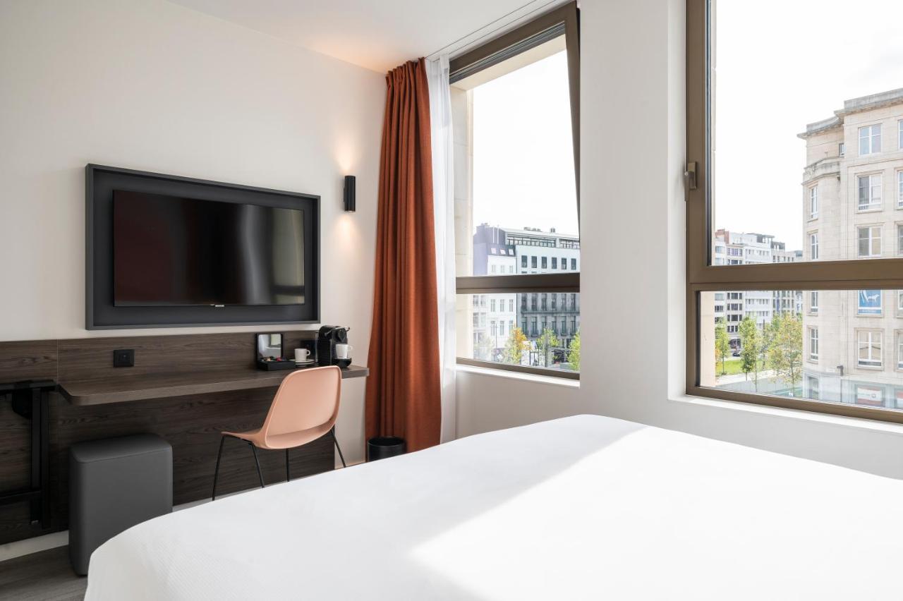 บีแอนด์บี โฮเทล อันต์แวร์เปิน เซนทรุม Hotel แอนต์เวิร์ป ภายนอก รูปภาพ
