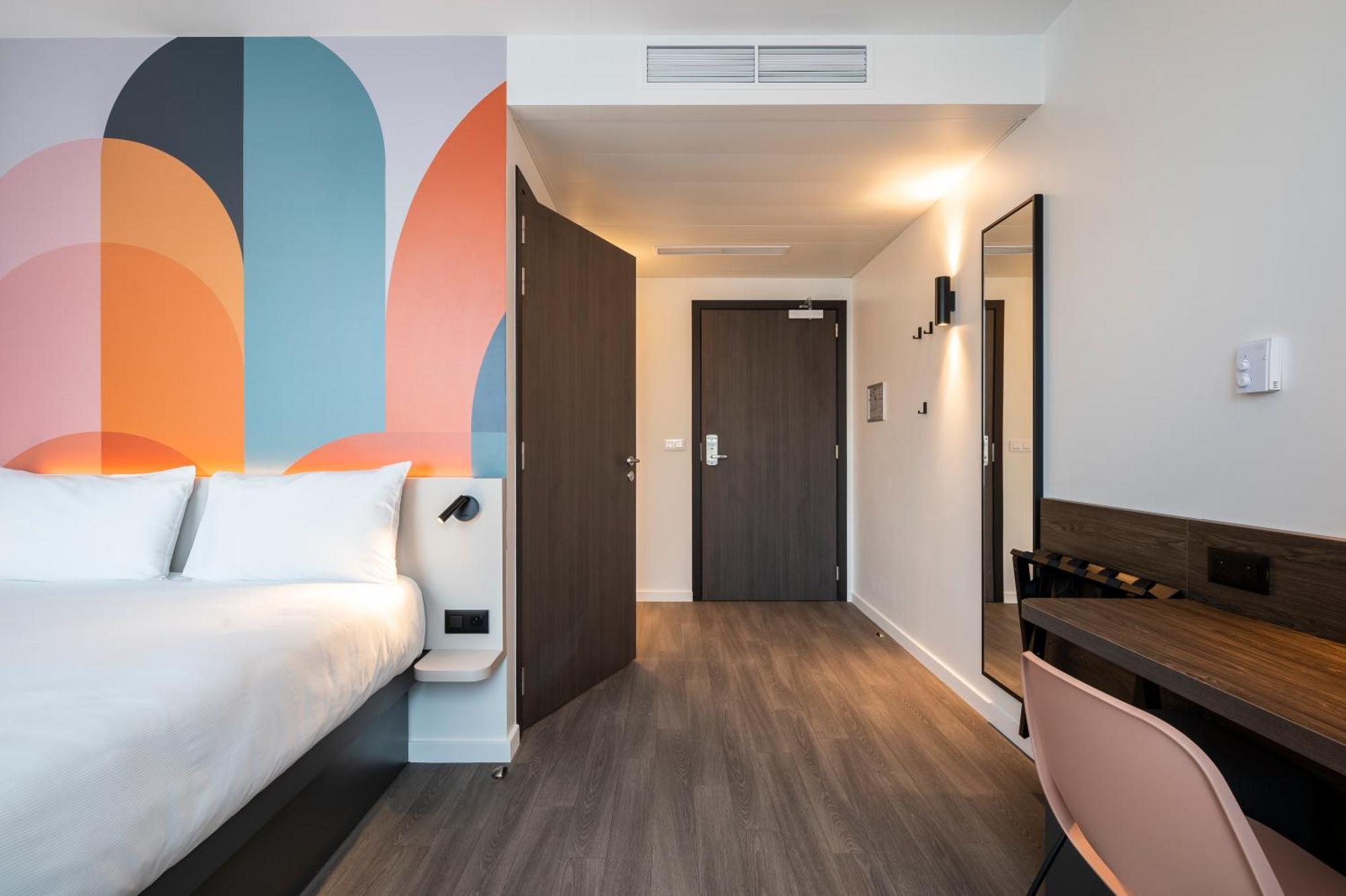 บีแอนด์บี โฮเทล อันต์แวร์เปิน เซนทรุม Hotel แอนต์เวิร์ป ห้อง รูปภาพ