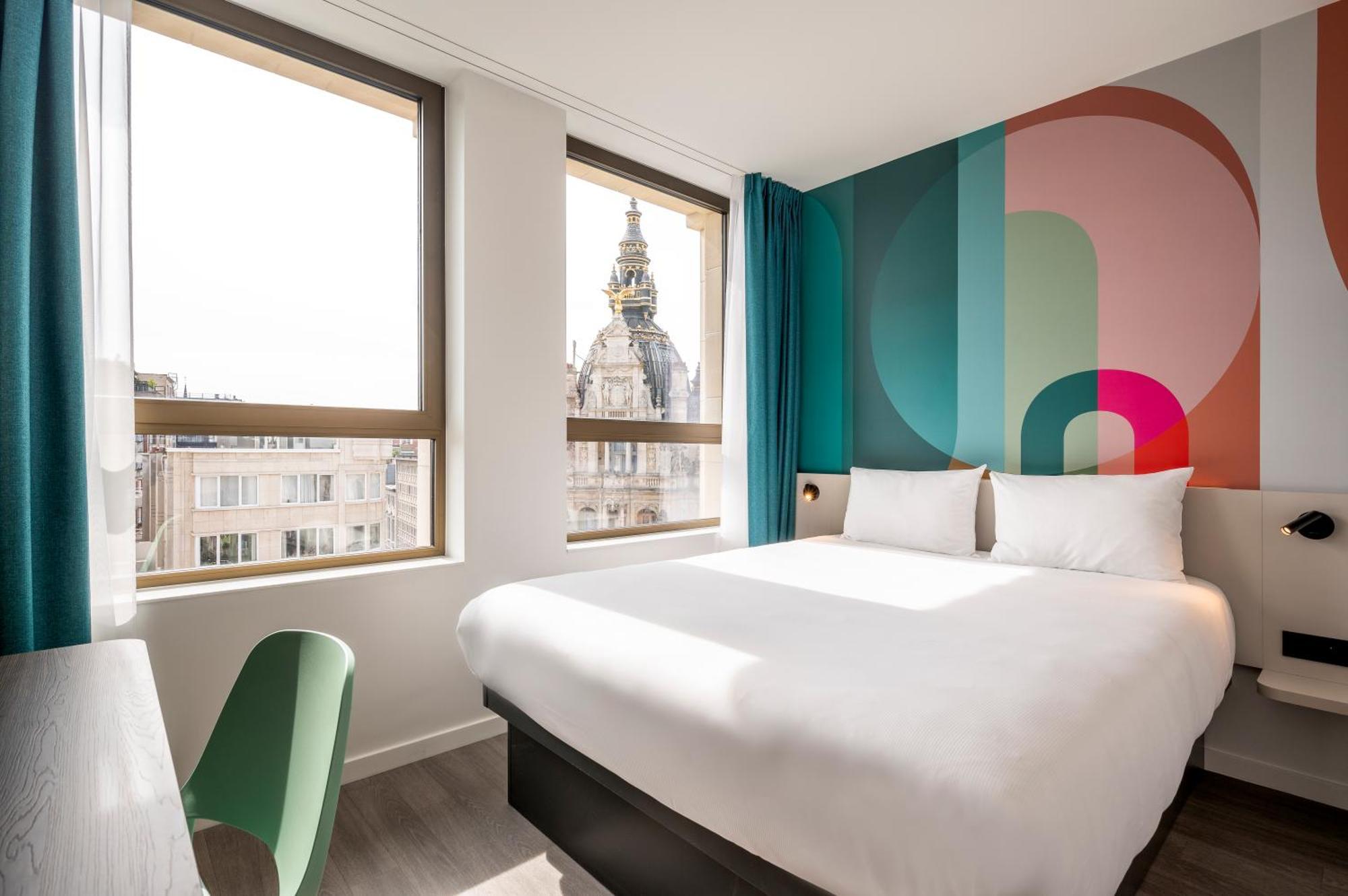บีแอนด์บี โฮเทล อันต์แวร์เปิน เซนทรุม Hotel แอนต์เวิร์ป ห้อง รูปภาพ